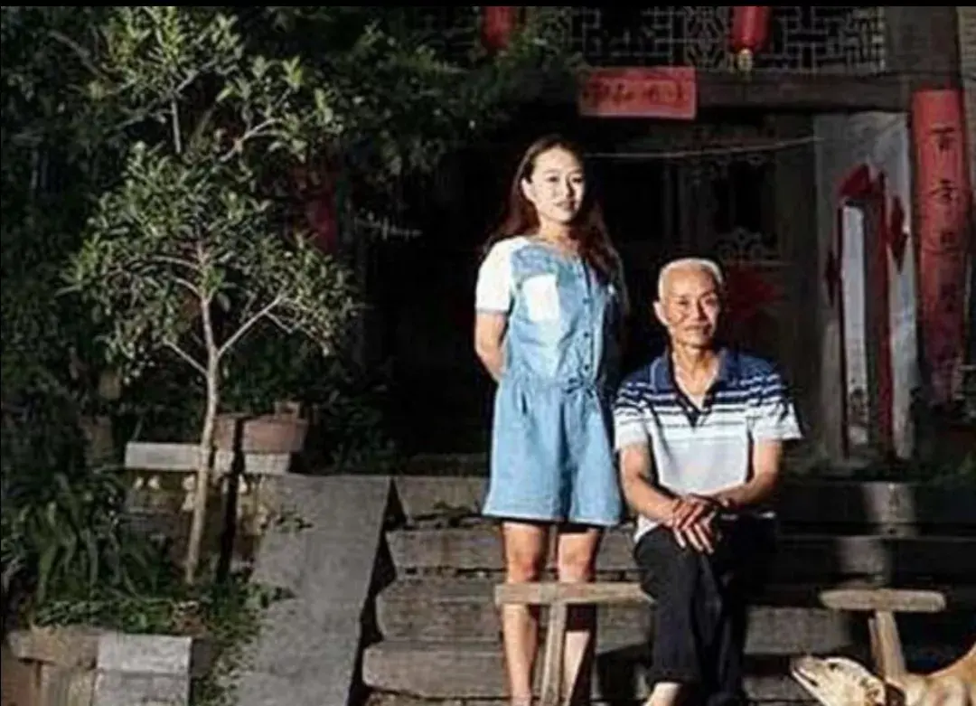 河南“钉子户”不让拆,称给100亿也不行,专家:他家确实拆不得