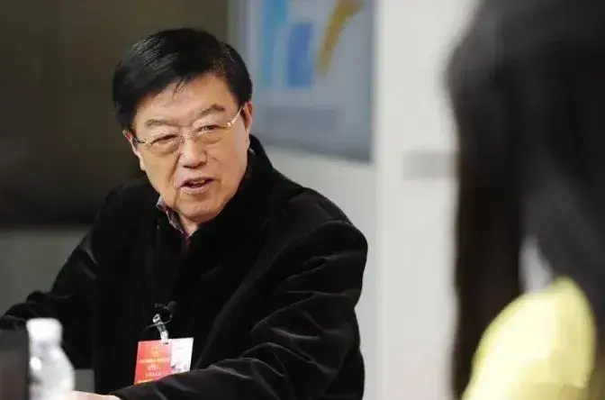 徐镜人在新疆发生了什么(扬子江药业厂房)