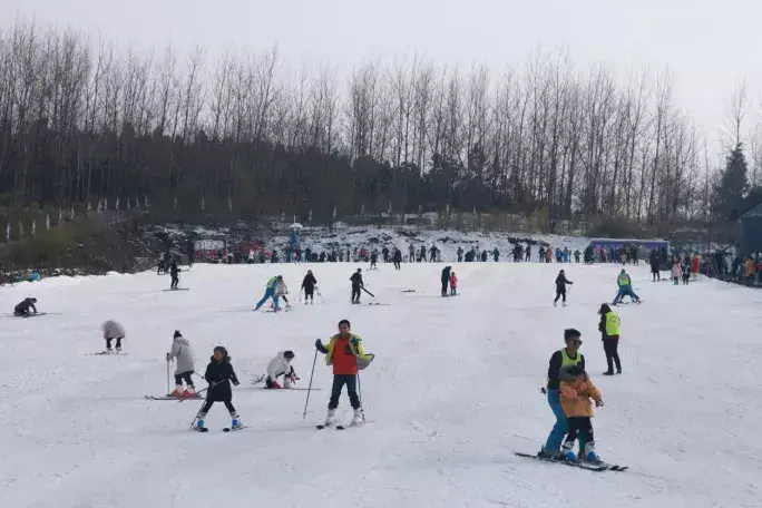 江苏哪里有滑雪场地（江苏附近大型滑雪场分享）