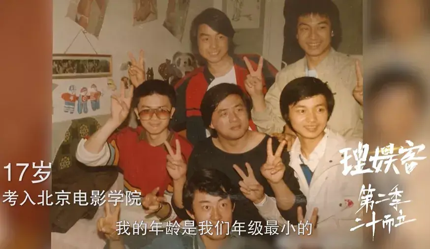 演员张嘉译(一手烂牌被打成王炸)