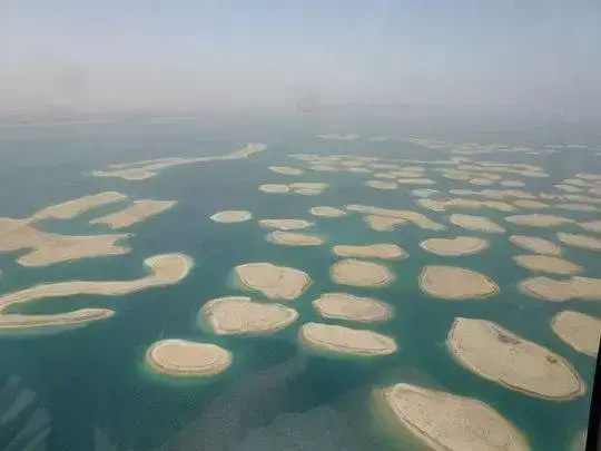迪拜十大疯狂建筑盘点(关于迪拜疯狂建筑艺术)