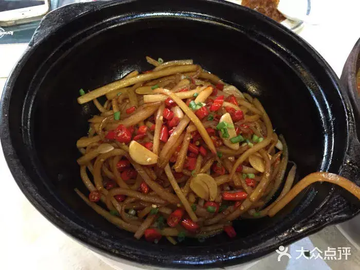 湘菜馆名字叫什么更让人记住(好听的湘菜馆名字大全)