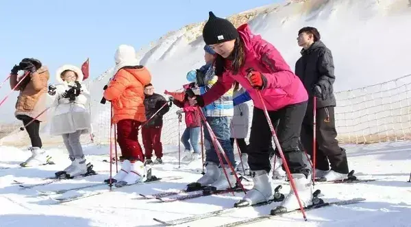 江苏哪里有滑雪场地（江苏附近大型滑雪场分享）