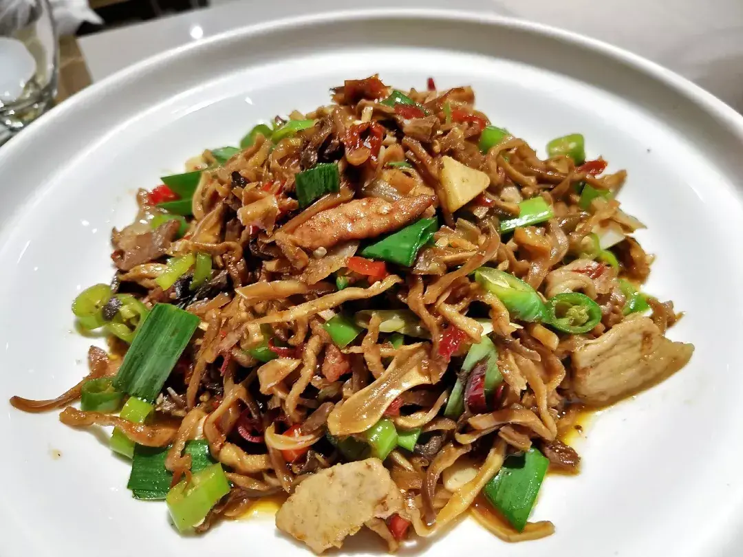 湘菜馆名字叫什么更让人记住(好听的湘菜馆名字大全)