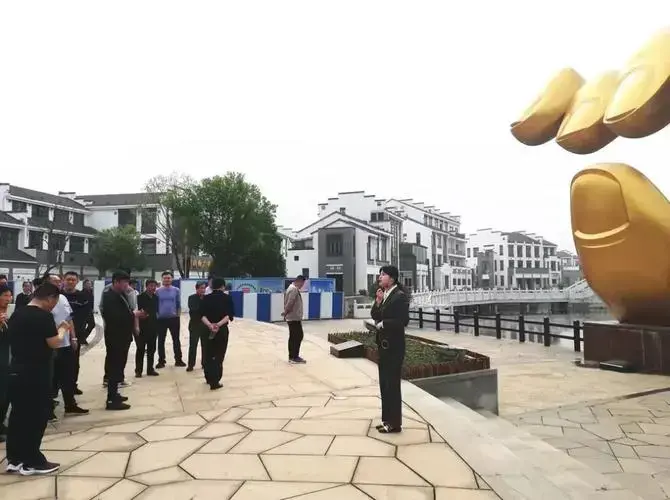 中国十大富村排名(中国十大富裕村的位置)
