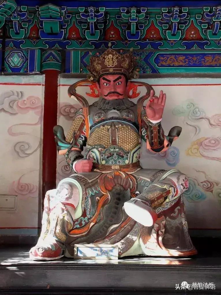 东方持国天王手持什么(附:佛教四大天王图片及简介)